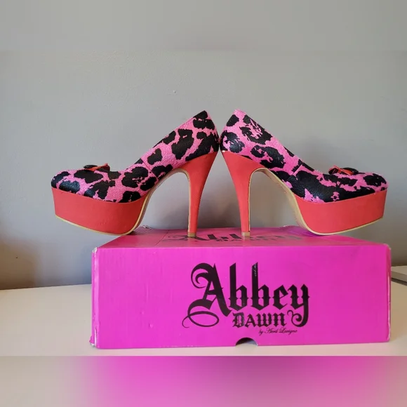 Abbey Dawn Feel The Love Platform Heels, BNIB with flaws, Size 8 - Picture 5 of 10